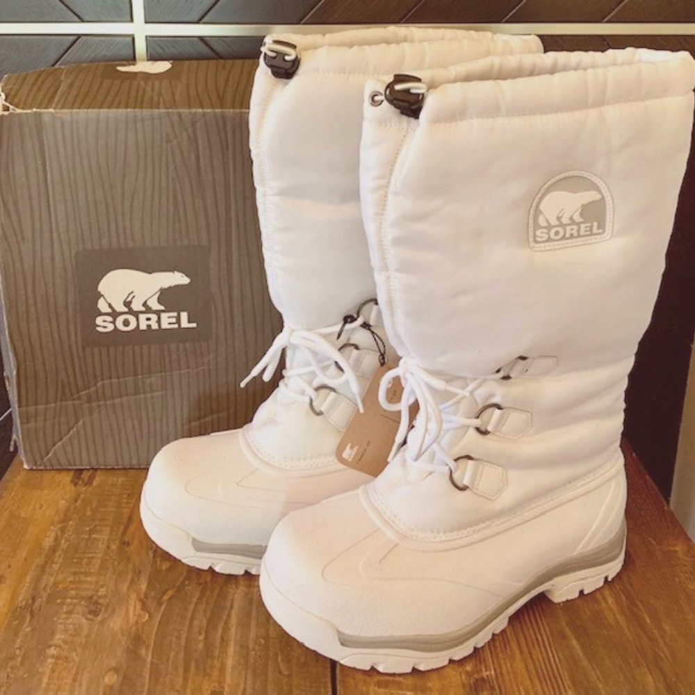 Sorel Womens Snowlion XT All White Boots